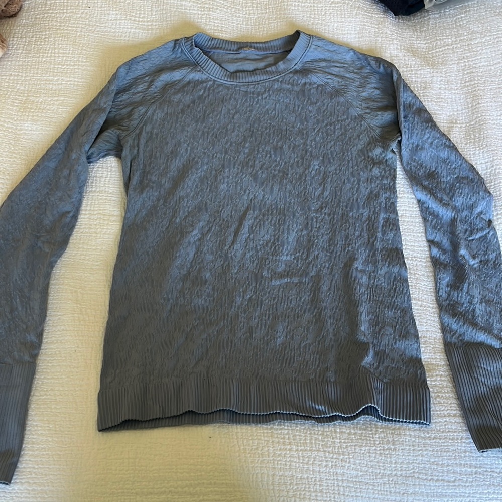 lululemon athletica Long Sleeve Crewneck Top in Slate Gray